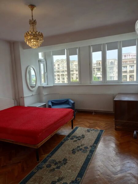 Unirii, rond Libertatii, 3 camere decomandat, 98 mp, 2 bai.