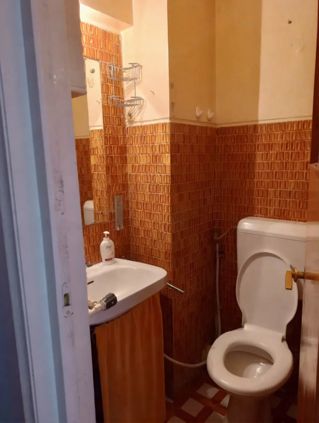 Unirii, rond Libertatii, 3 camere decomandat, 98 mp, 2 bai.